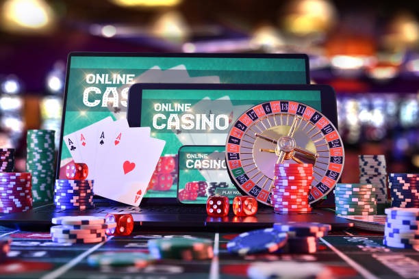 Lightning Baccarat live dealer table on oktogel login showing card layout and multiplier display