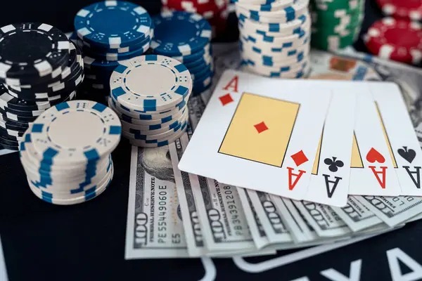 Lightning Baccarat card dealing sequence